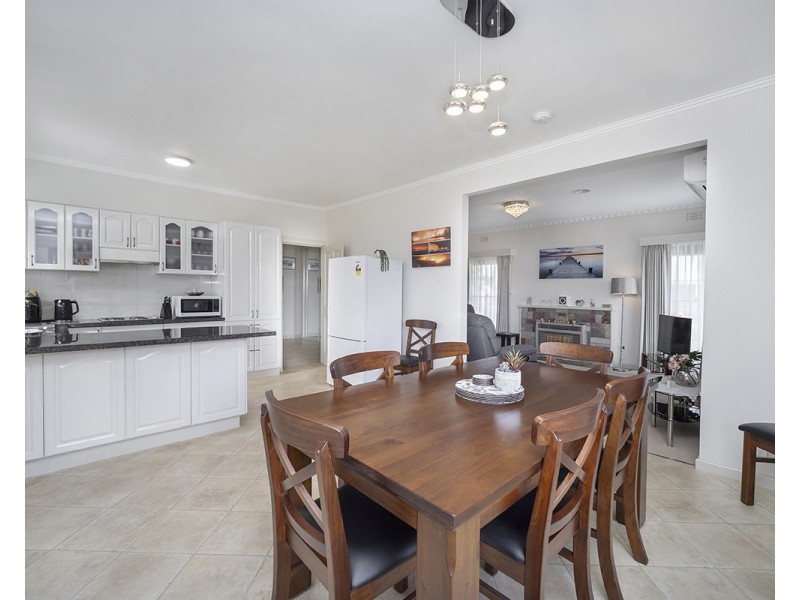 38 Adams Street, Cobden VIC 3266