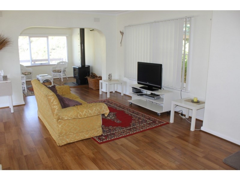 26 Dunsmore Road, Cowes VIC 3922