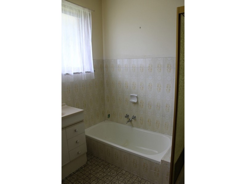 32 St Georges Road, Cowes VIC 3922