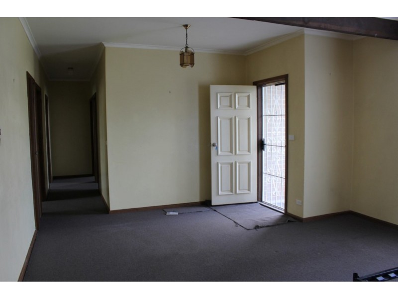 32 St Georges Road, Cowes VIC 3922