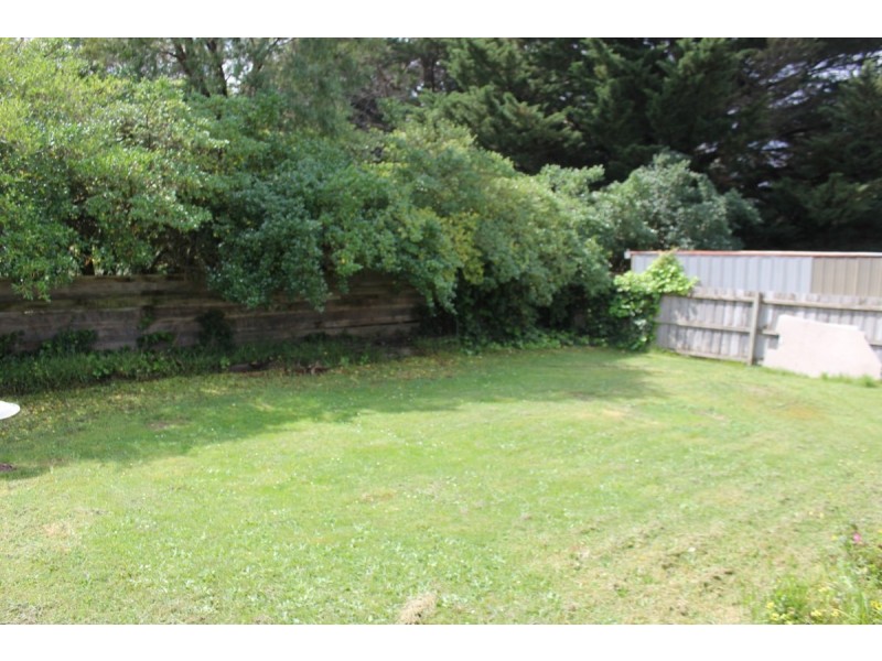 32 St Georges Road, Cowes VIC 3922