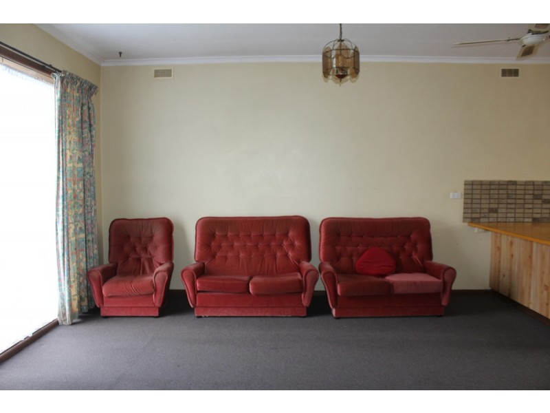 32 St Georges Road, Cowes VIC 3922