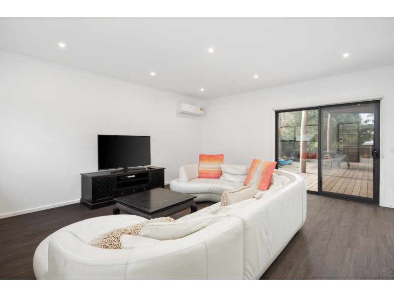 24 McHaffie Drive, Cowes VIC 3922