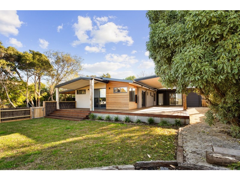 24 McHaffie Drive, Cowes VIC 3922