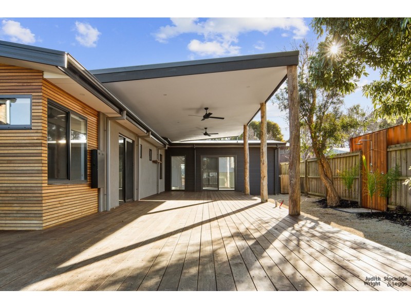 24 McHaffie Drive, Cowes VIC 3922