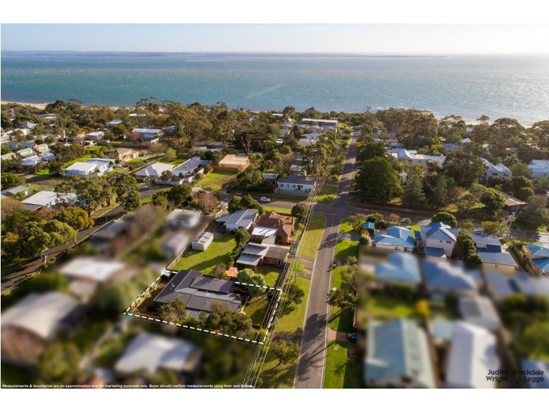 24 McHaffie Drive, Cowes VIC 3922