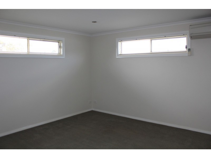 33 Lansell Road, Cowes VIC 3922