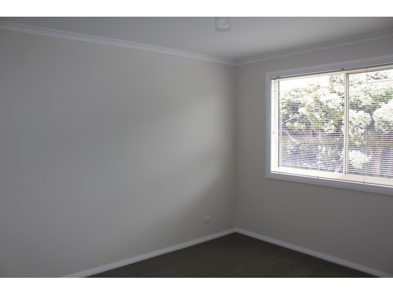33 Lansell Road, Cowes VIC 3922