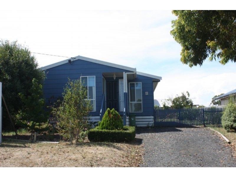8 Hallway Drive, Wimbledon Heights VIC 3922