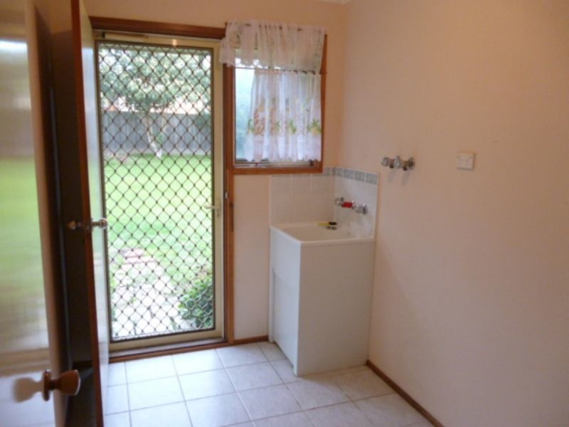 18 Robert Drive, Cowes VIC 3922
