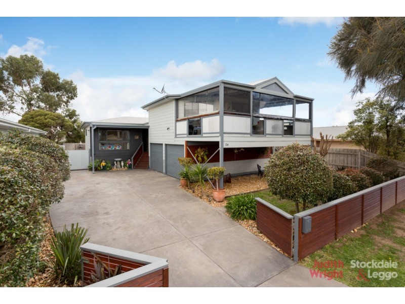 24 Roderick Close, Cowes VIC 3922