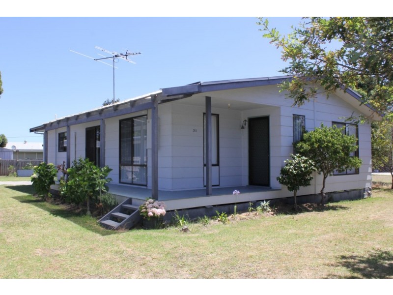 31 Phillip Island Road, Surf Beach VIC 3922