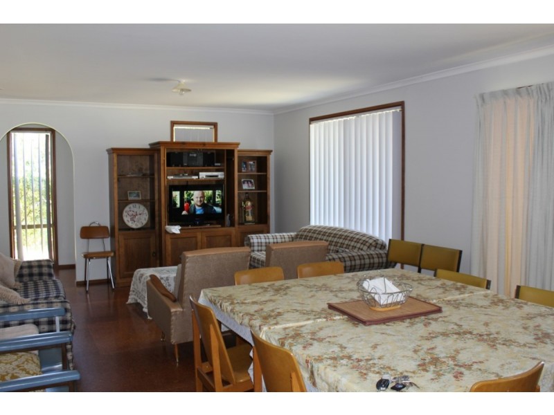 31 Phillip Island Road, Surf Beach VIC 3922