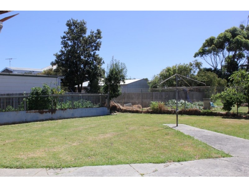 31 Phillip Island Road, Surf Beach VIC 3922