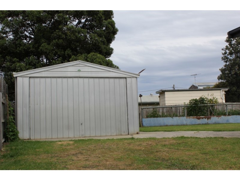 31 Phillip Island Road, Surf Beach VIC 3922