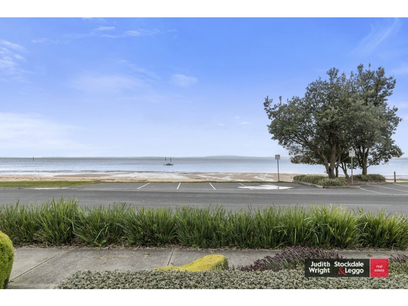 2/9 Beach Road, Rhyll VIC 3923