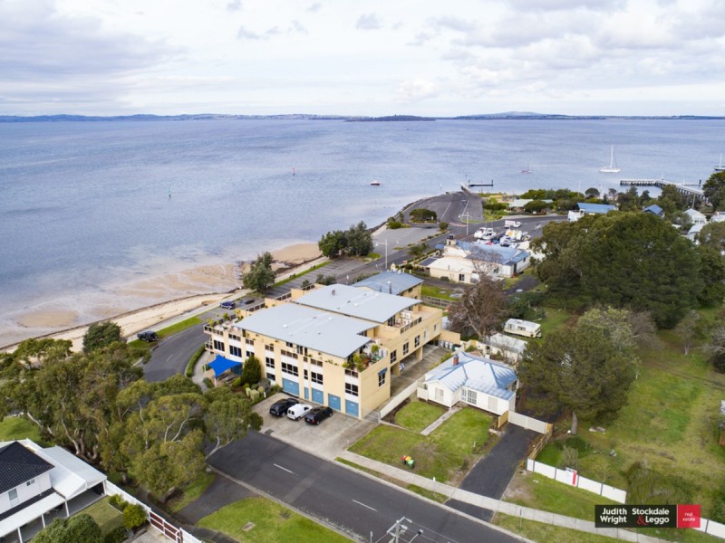 2/9 Beach Road, Rhyll VIC 3923
