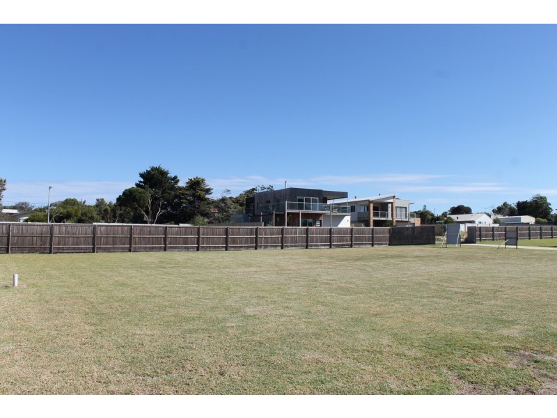 2 Homestead Mews, Cape Woolamai VIC 3925