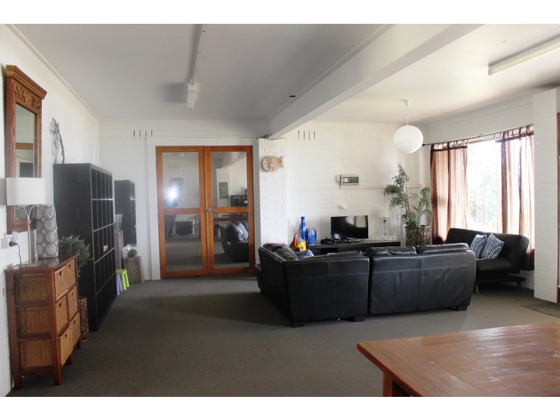 10 Beach Road, Rhyll VIC 3923