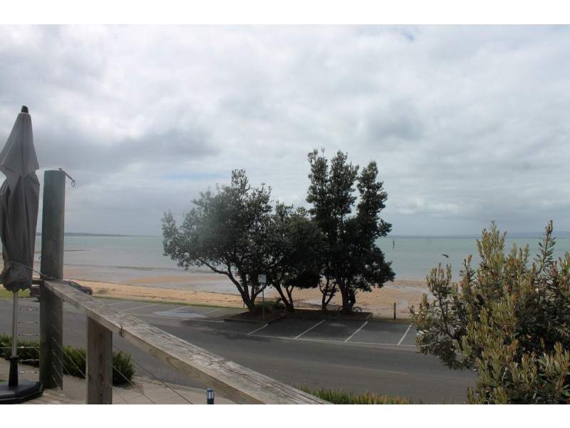10 Beach Road, Rhyll VIC 3923