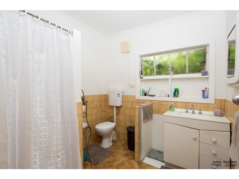 10 Wyndham Avenue, Cowes VIC 3922