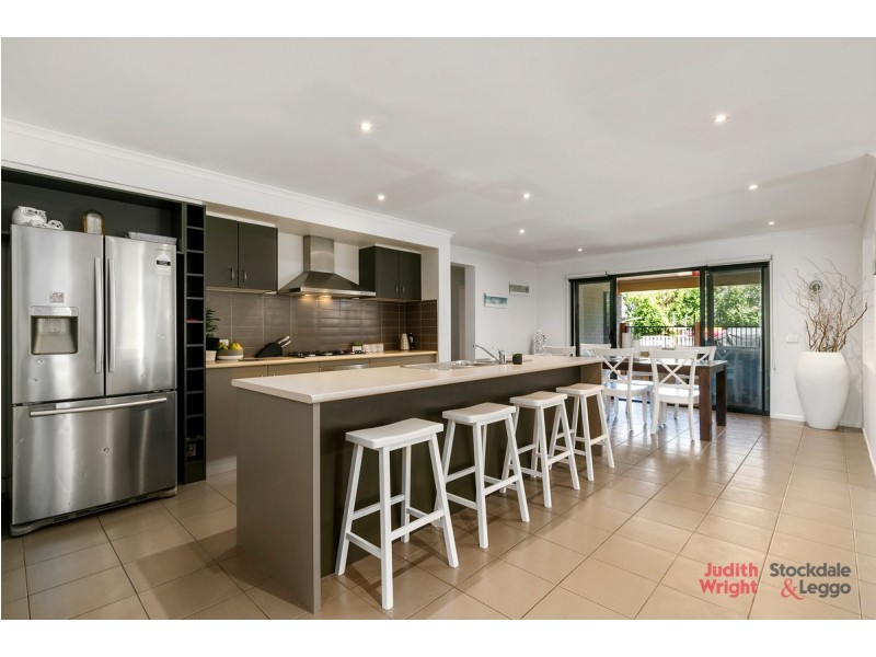 13 Anthony Court, Cowes VIC 3922