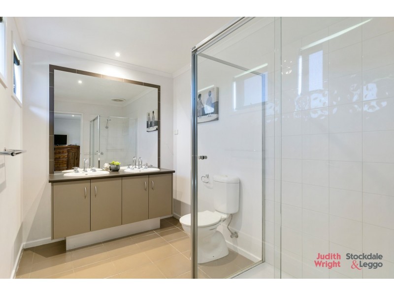 13 Anthony Court, Cowes VIC 3922