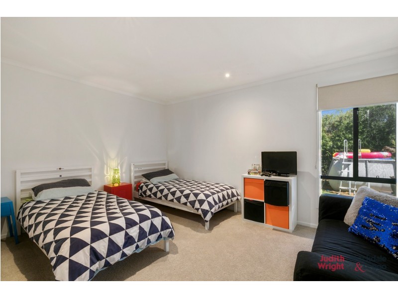 13 Anthony Court, Cowes VIC 3922