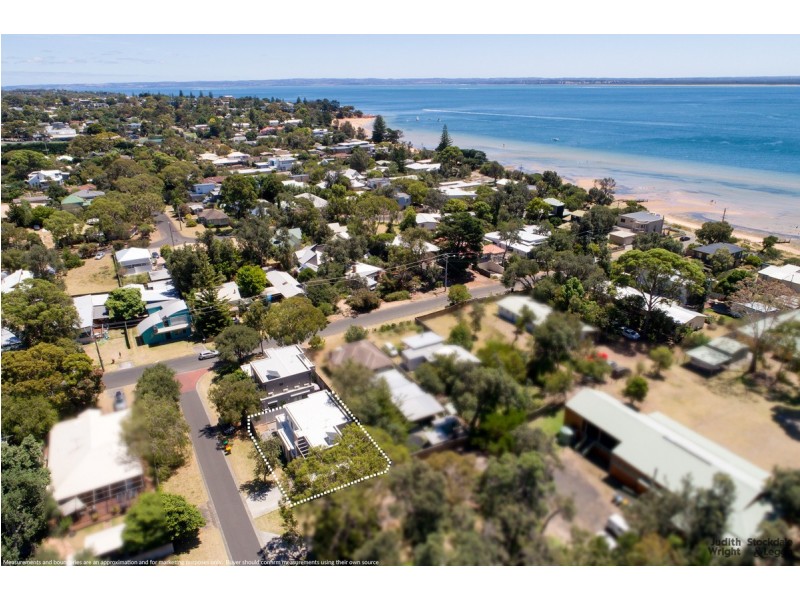 2C Hereward Close, Cowes VIC 3922