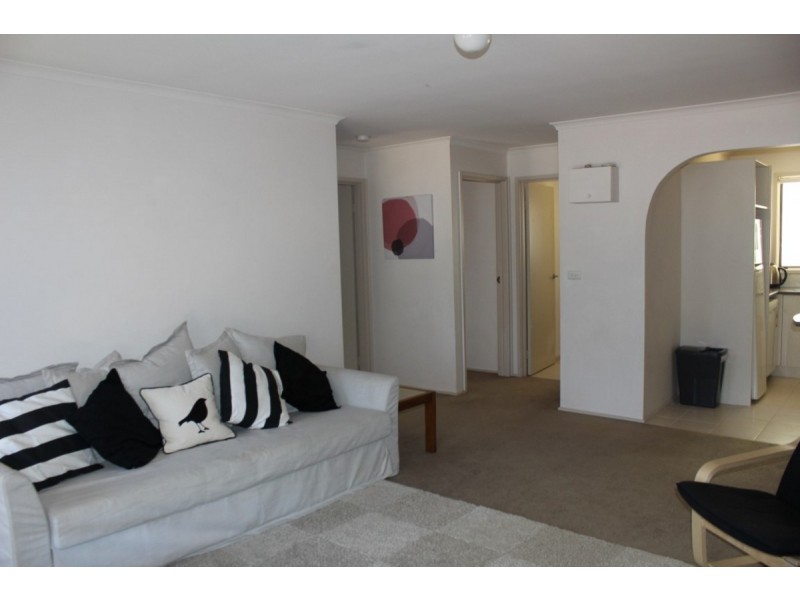2/6 Park Street, Cowes VIC 3922