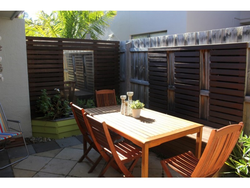 2/6 Park Street, Cowes VIC 3922