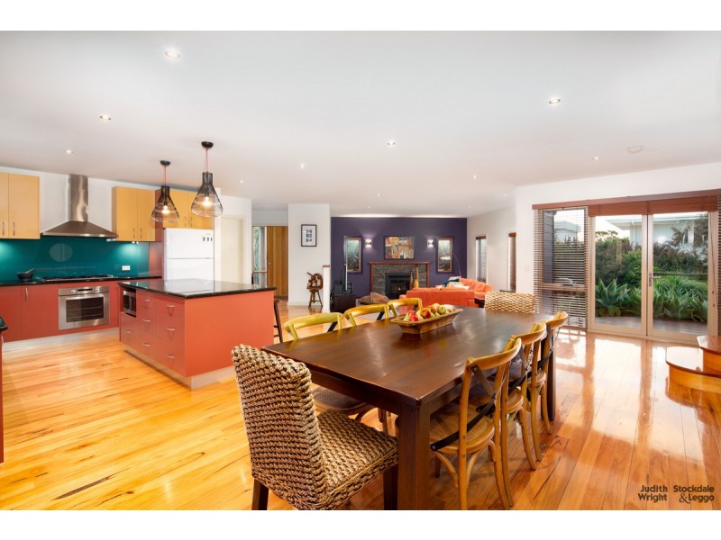 11 Norman Drive, Cowes VIC 3922