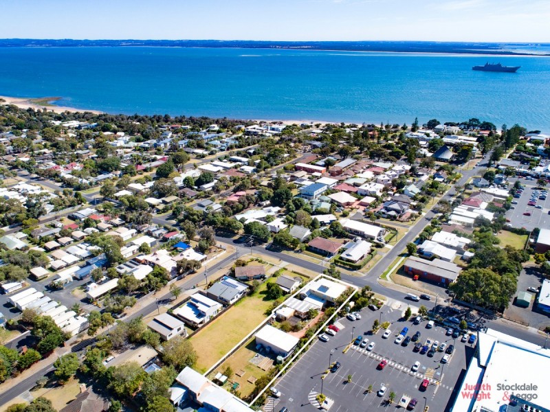 91 Church Street, Cowes VIC 3922