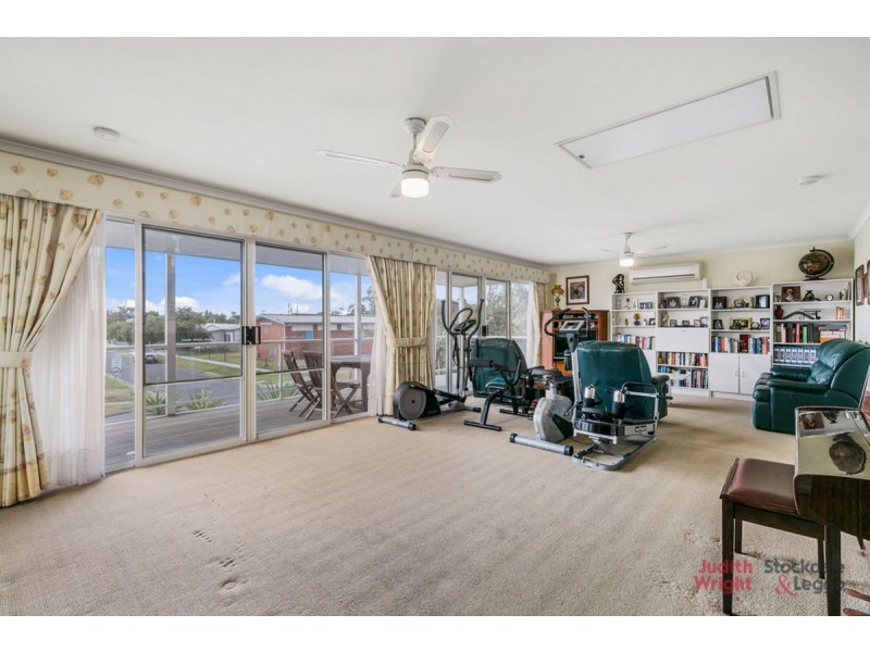 91 Church Street, Cowes VIC 3922