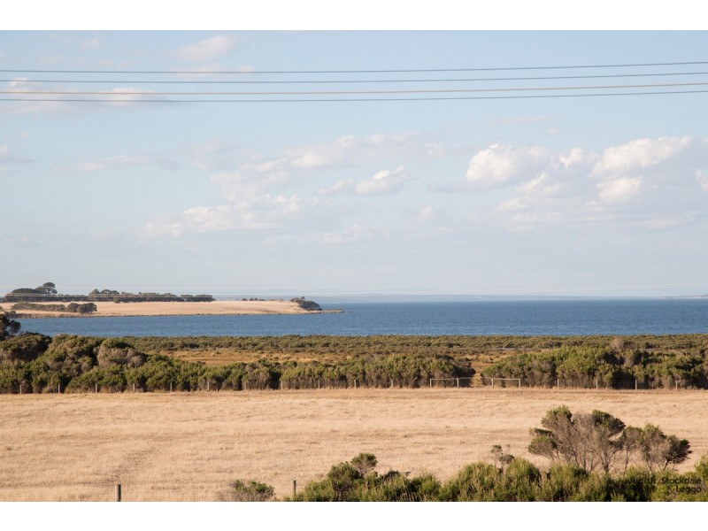 89-91 Phillip Island Road, Surf Beach VIC 3922