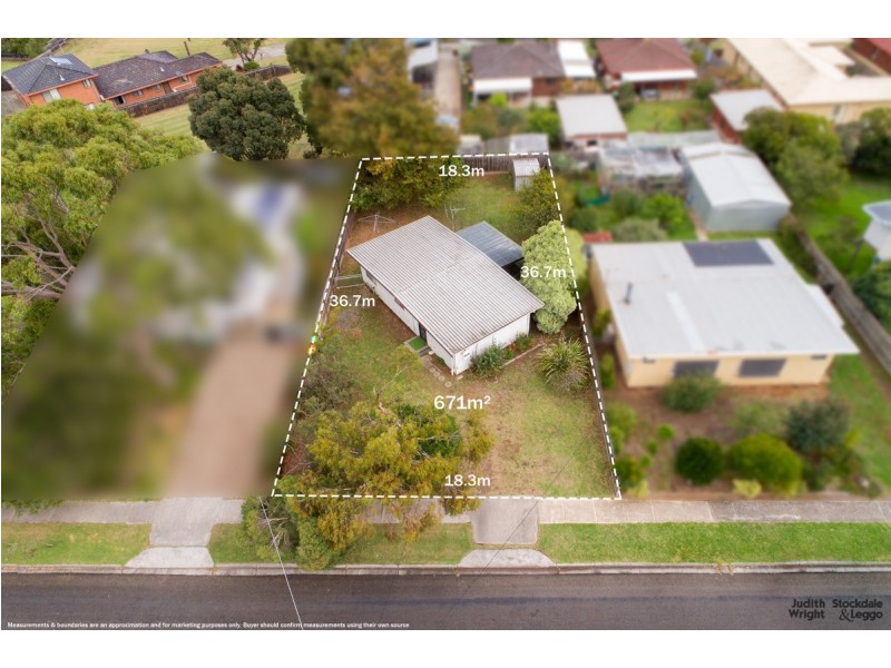 30 Alexander Avenue, Cowes VIC 3922