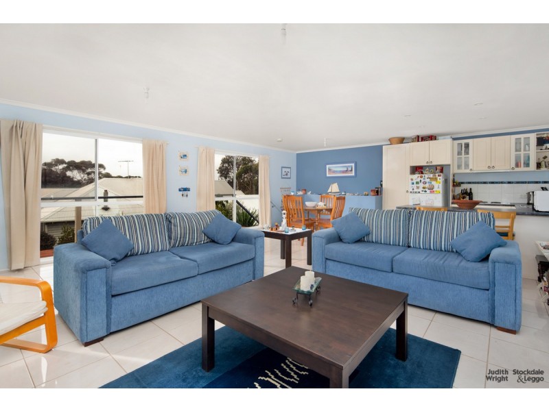 8 St Andrews Drive, Ventnor VIC 3922