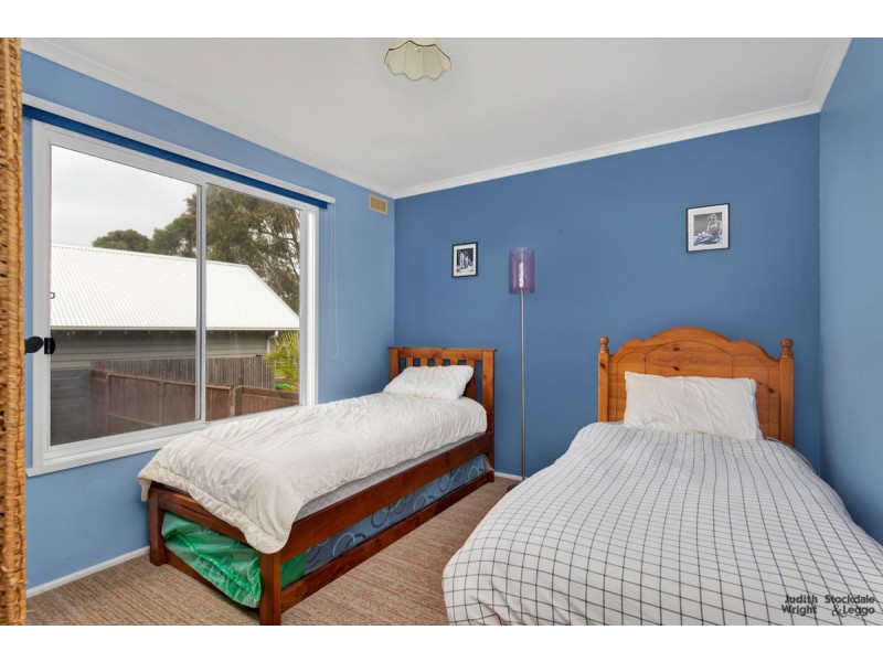 8 St Andrews Drive, Ventnor VIC 3922