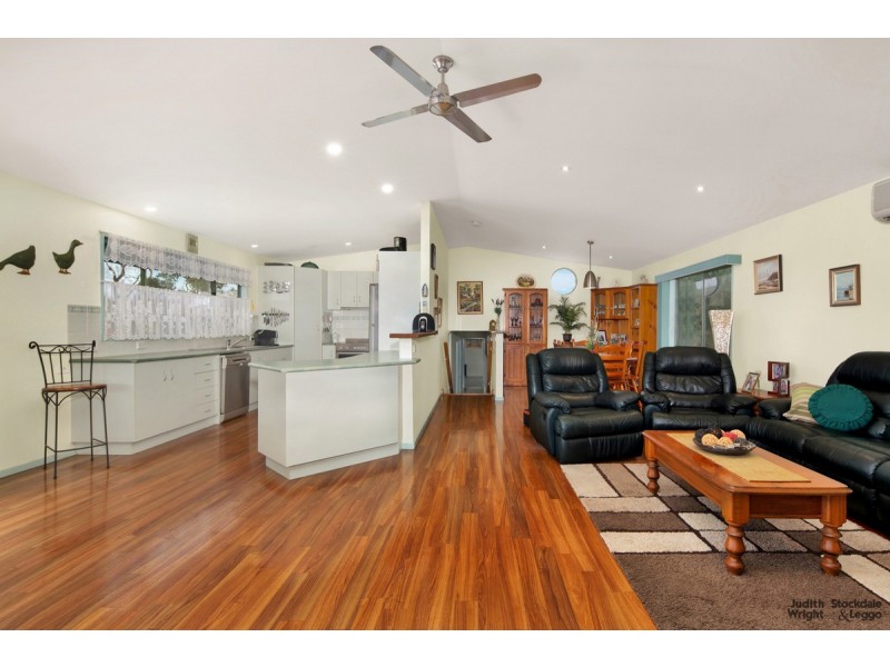 5 Amanda Close, Cowes VIC 3922