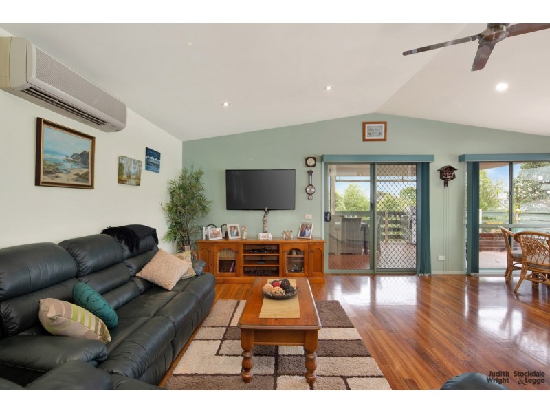 5 Amanda Close, Cowes VIC 3922
