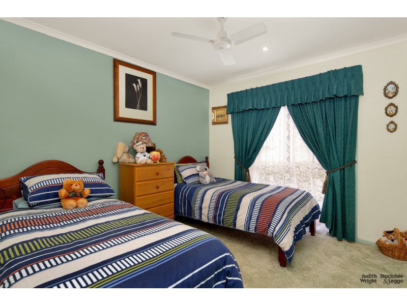 5 Amanda Close, Cowes VIC 3922