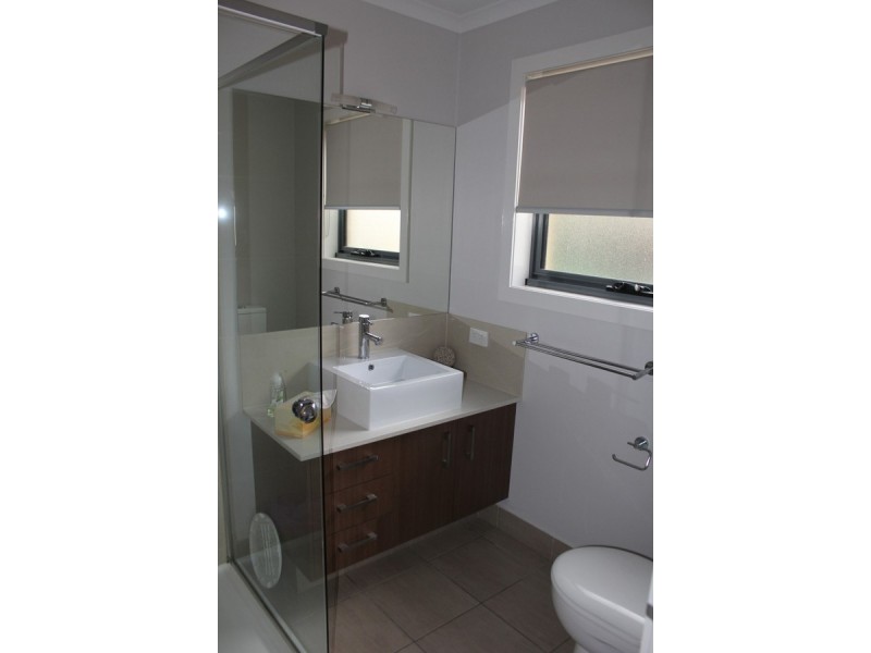 2/115 Church Street, Cowes VIC 3922