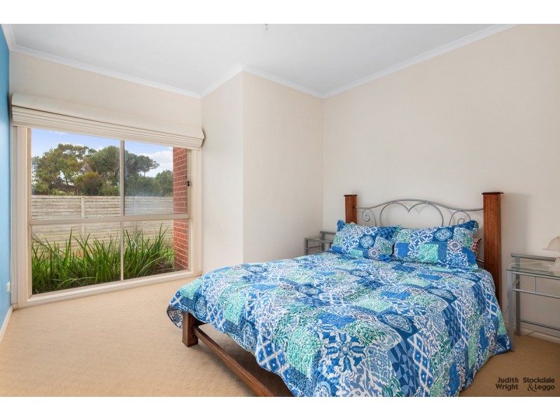 16 Malcalm Avenue, Surf Beach VIC 3922