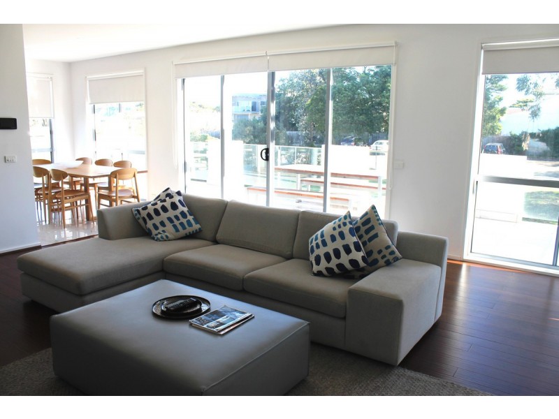 9/59-61 Chapel Street, Cowes VIC 3922