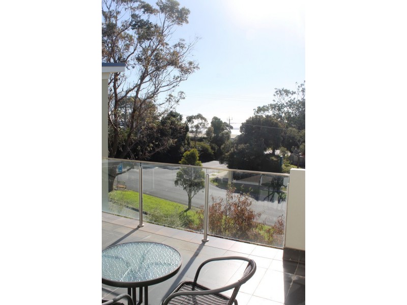 9/59-61 Chapel Street, Cowes VIC 3922