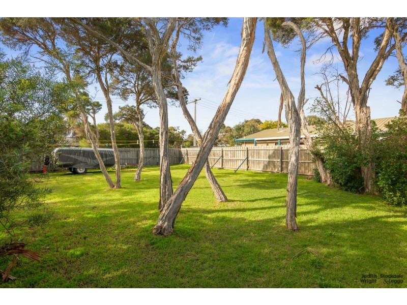 23 Chapel Street, Cowes VIC 3922