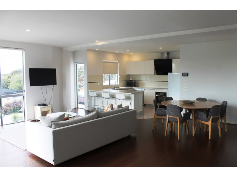 8/59-61 Chapel Street, Cowes VIC 3922