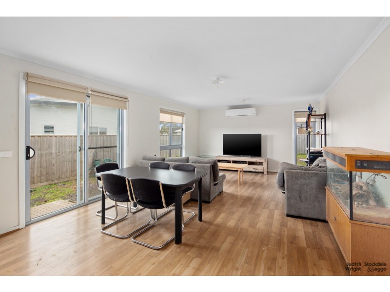 7 Elvington Avenue, Cowes VIC 3922
