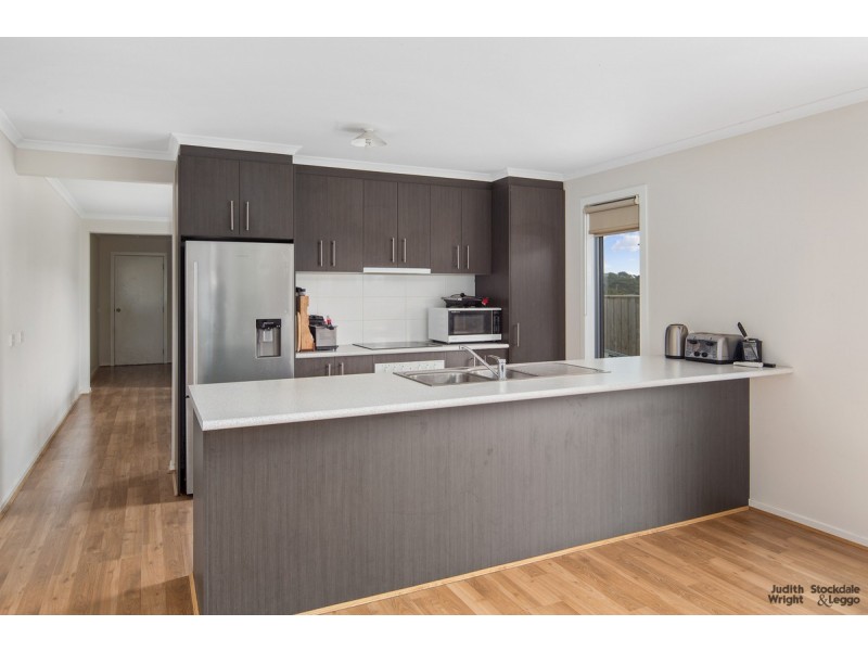 7 Elvington Avenue, Cowes VIC 3922