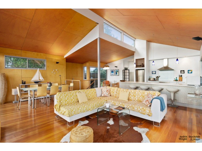 47 Dolphin Drive, Smiths Beach VIC 3922